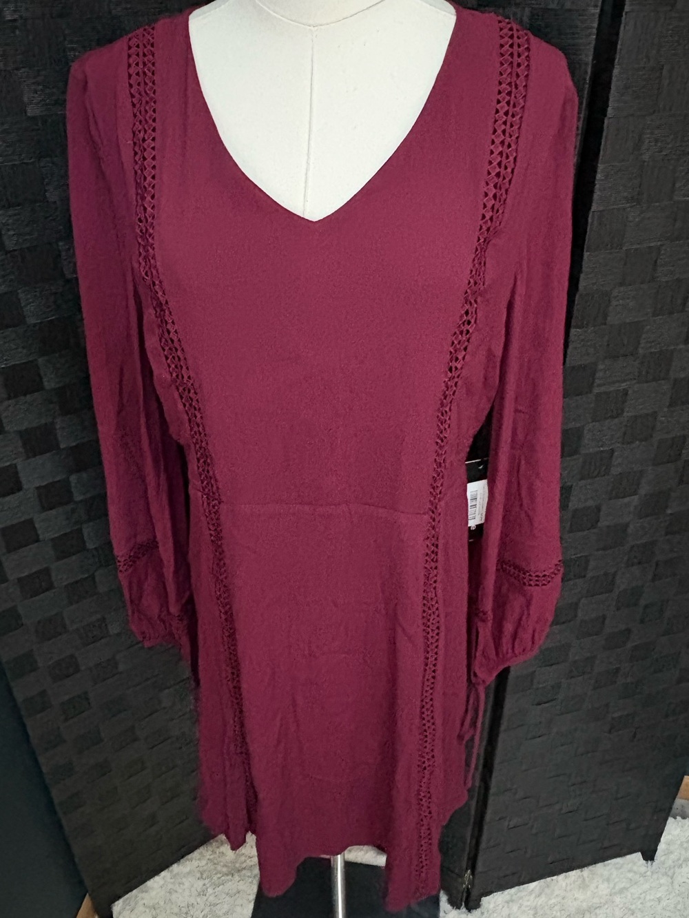 Doe & Rae long-sleeve maroon shift dress V-neck crochet lace peasant boho